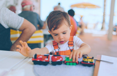 How Kids Learn to Play