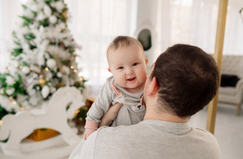 15 Ways to Celebrate Your Baby’s First Holiday Season